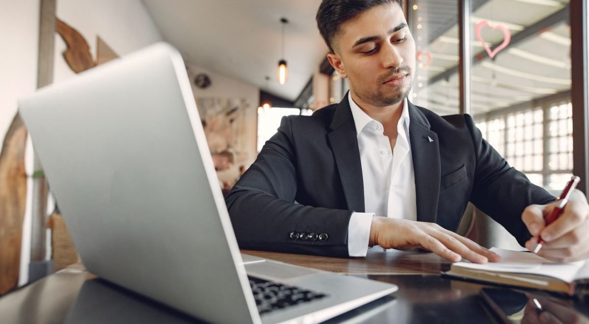 Best Business Strategies for 2026: How to Increase Sales and Profits